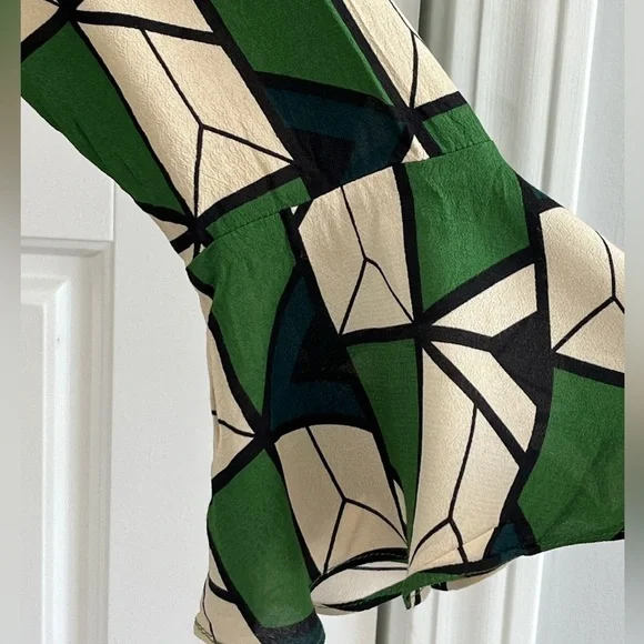 Zara Green Black Cream Geometric Printed Collared V-neckline Blouse Size Large - Picture 6 of 16